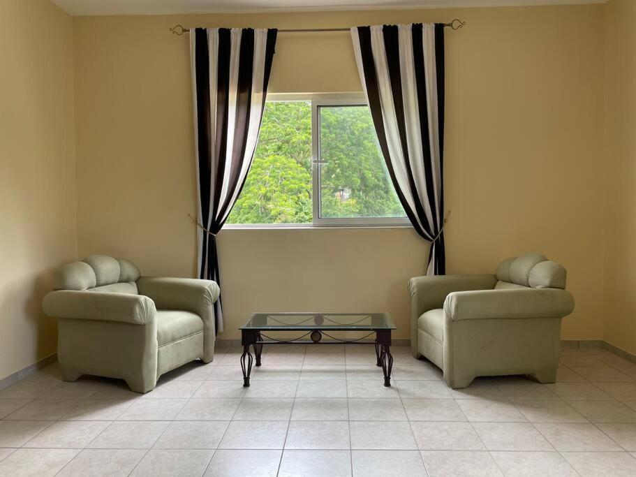 Spring Garden Mobay Resort Luxurious Apartments Montego Bay Extérieur photo